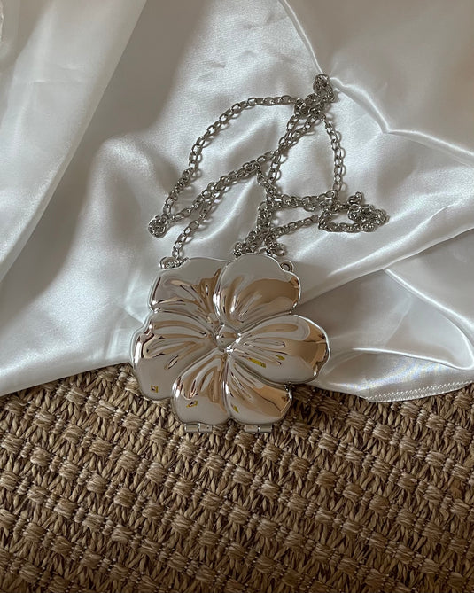 Mini Flower Clutch - Silver